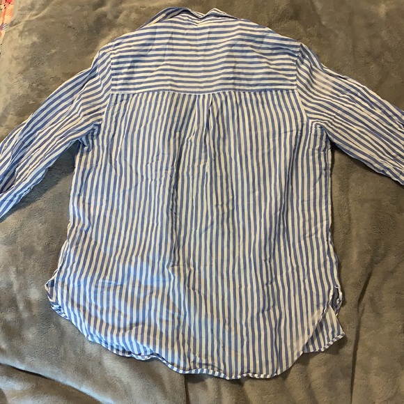 Clothes - Picture 3 of 5